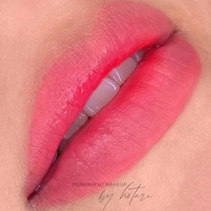 Lip blush