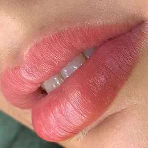 permanent makeup lips 3